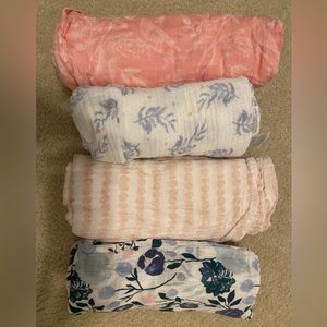 aden + anais Essentials Muslin Swaddles 4 pack